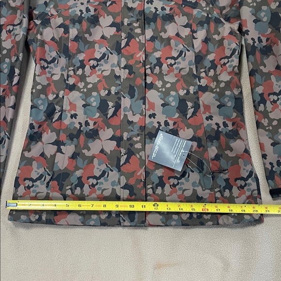 Eddie Baur Packable Camouflage Rainfoil Jacket, Small - Picture 10 of 13